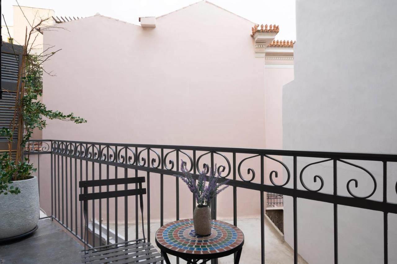 Appartamento Adrianou At Heart Of Plaka Atene Esterno foto