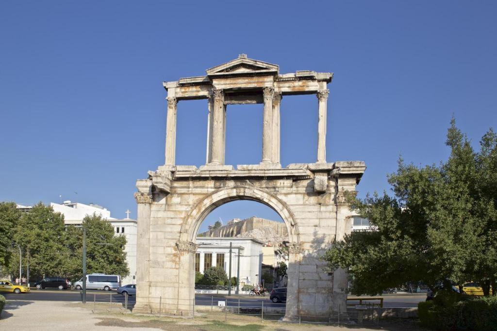 Appartamento Adrianou At Heart Of Plaka Atene Esterno foto